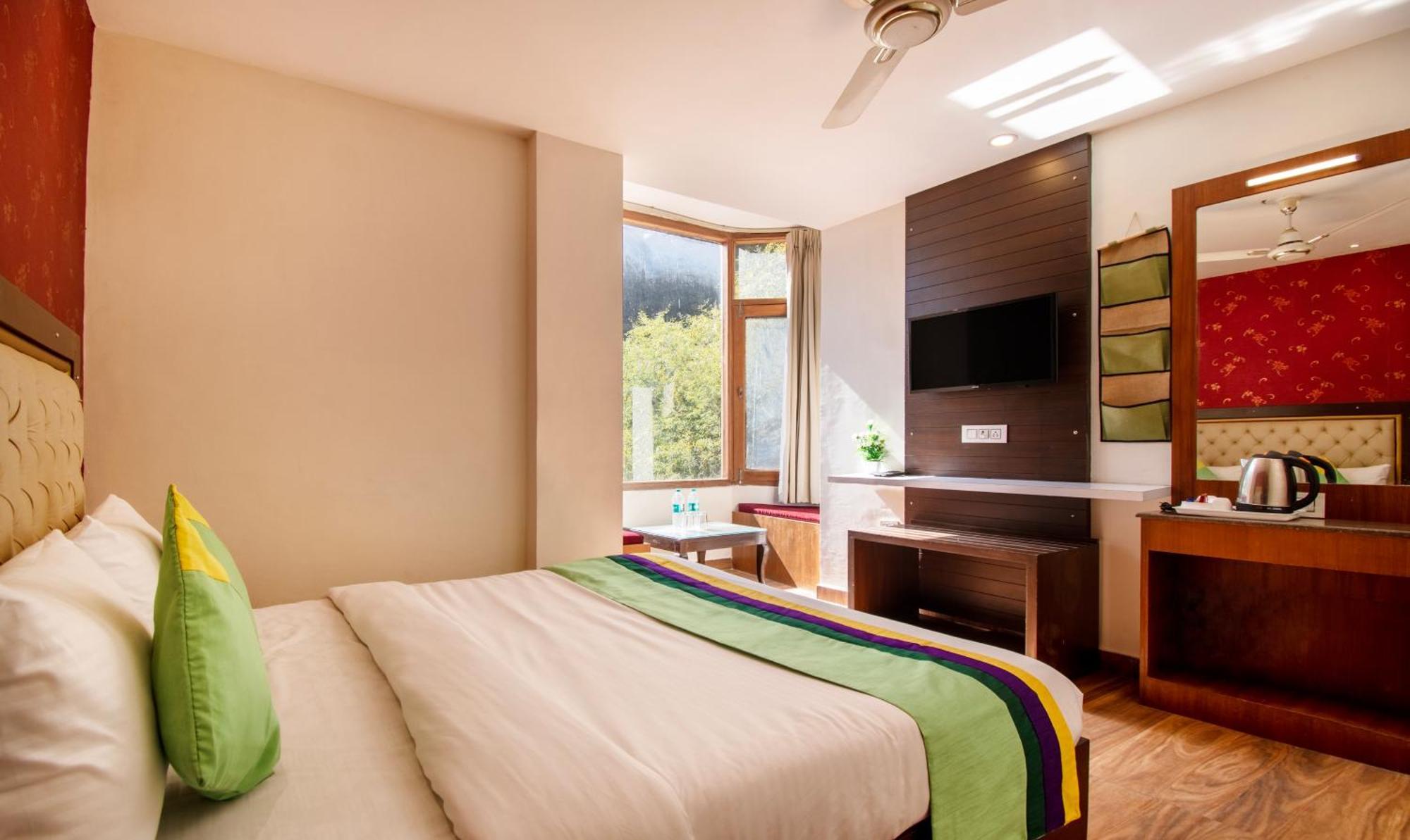 Hotel Ambika Residency Manali Exterior foto